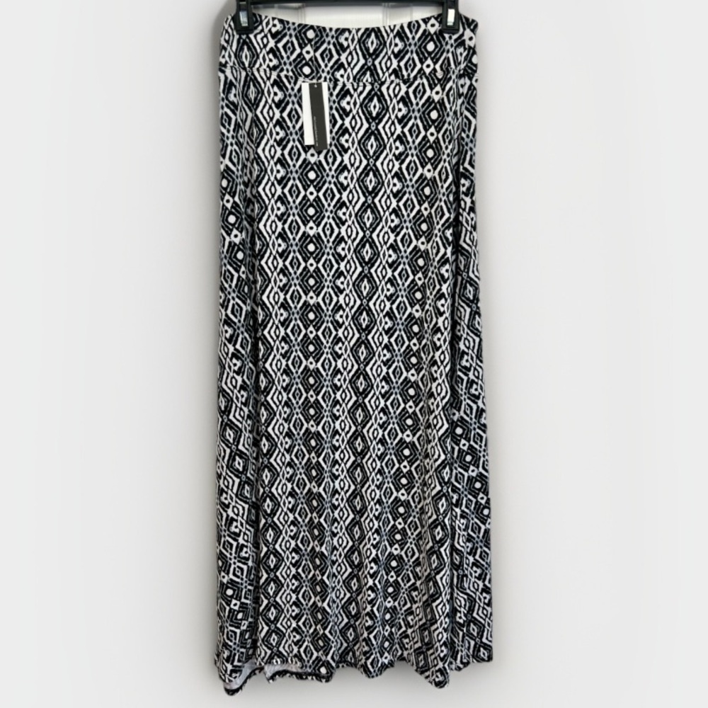 Chelsea & Theodore Womens Size M Black White Geometric Diamond Boho Maxi Skirt